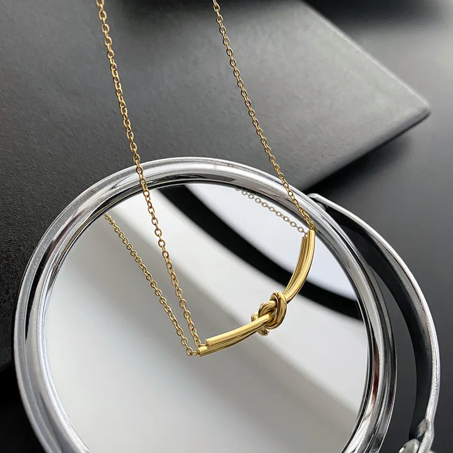 316L stainless steel gold colored knotted pendant necklace for women's elegant new fashion party gift jewelry
