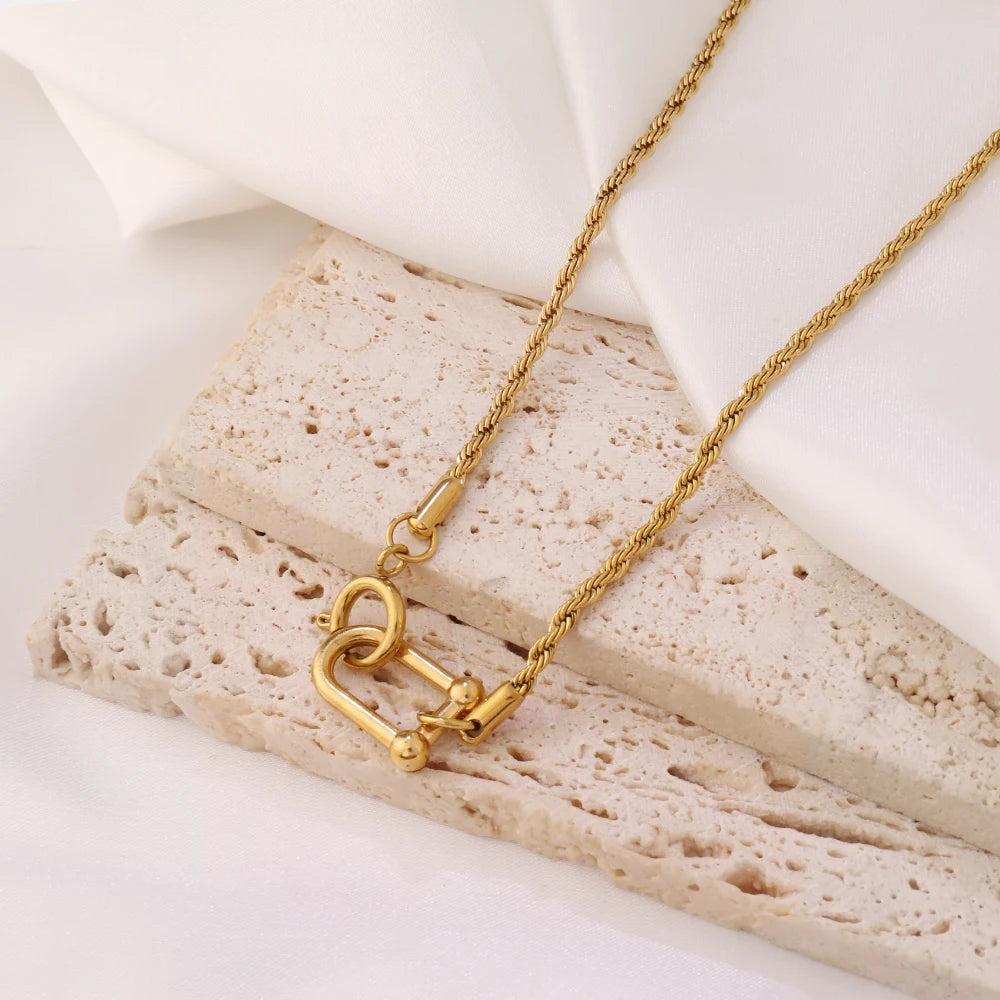 316 Stainless Steel Key Lock Fatima Charm Carabiner Clasp Necklace For Women Men Clover Moon Heart Pendant Necklace Jewelry Gift